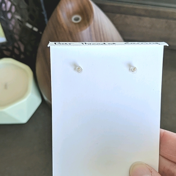 NEW Bar Threaded Earring - Picture 2 of 3